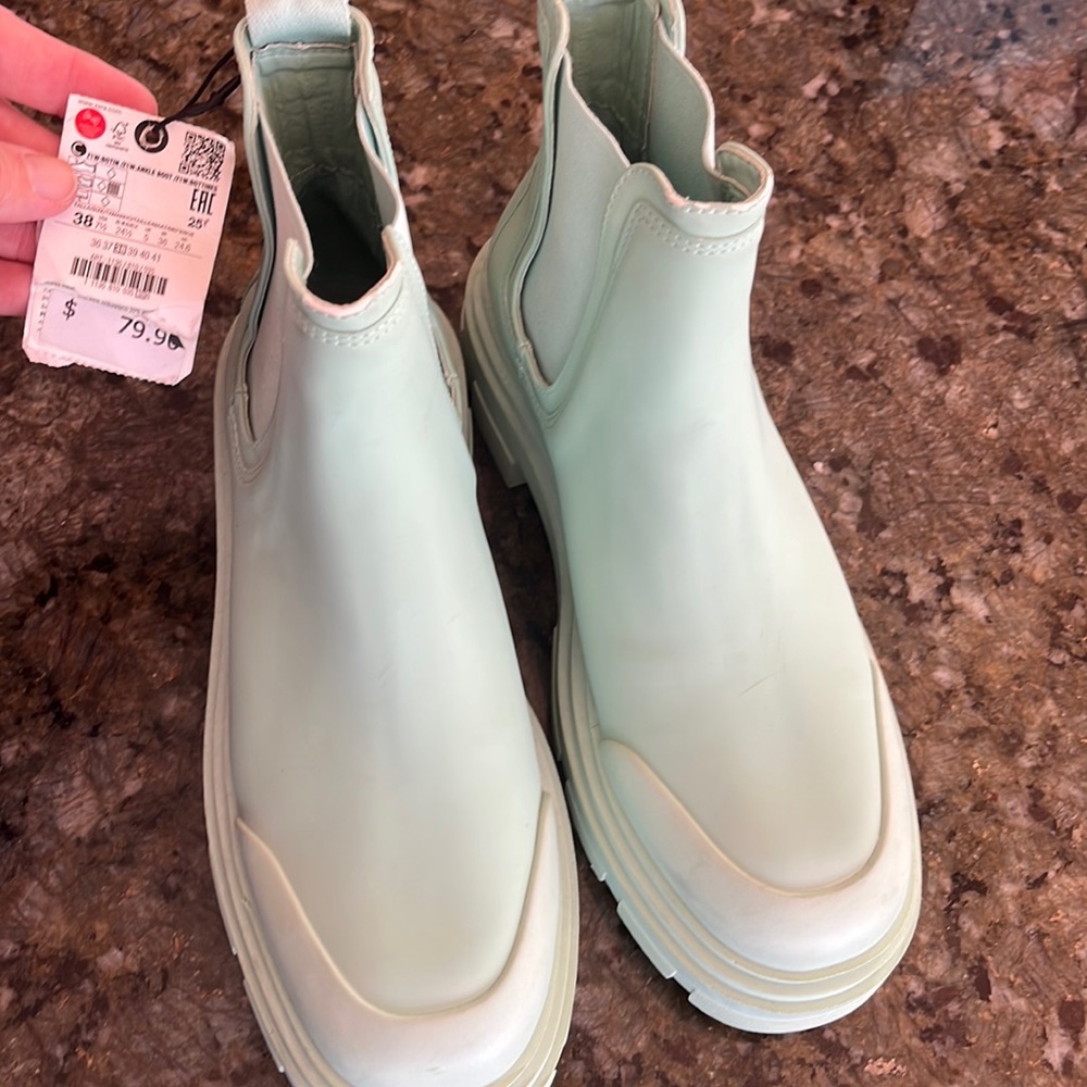 Zara Women’s Ankle Boot NWT 38